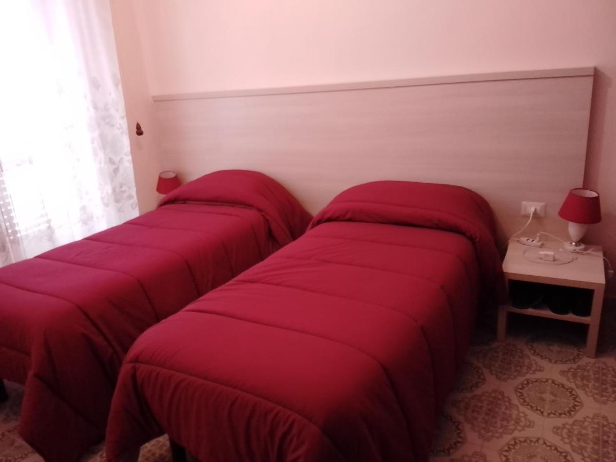 Albergo Maria Cristina Esperia Dış mekan fotoğraf